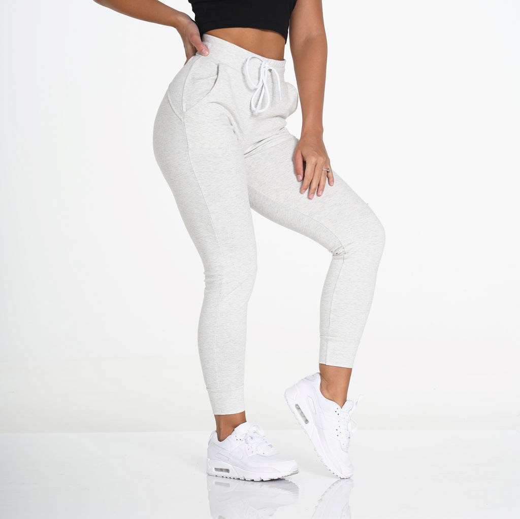 NVGTN Relax Joggers Grise Clair  Joggers Femme | AVX-6708409